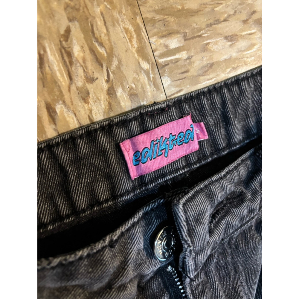 Edikted - Picture 3 of 3